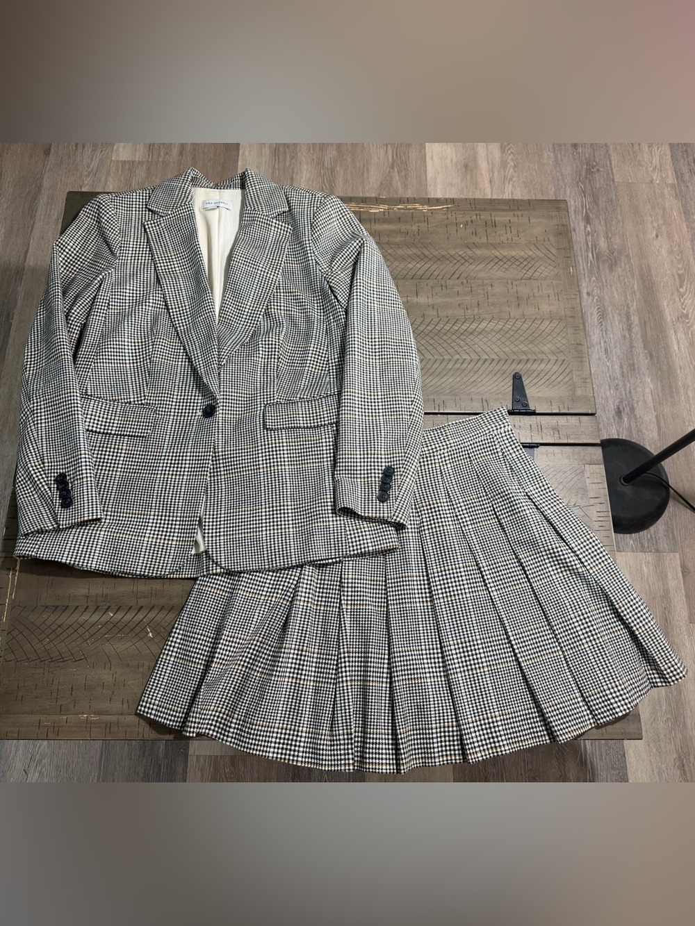 Checked Blazer & Pleated Skirt Set - Black/White/Beige